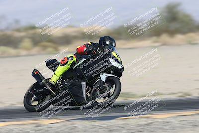 media/Oct-30-2025-Racers Edge (Thu) [[dabbdaf680]]/3-B Group/Session 5 (Turn 6)/